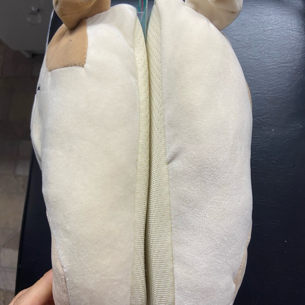 SQUISHMELLOW Slippers ! - Picture 3 of 4